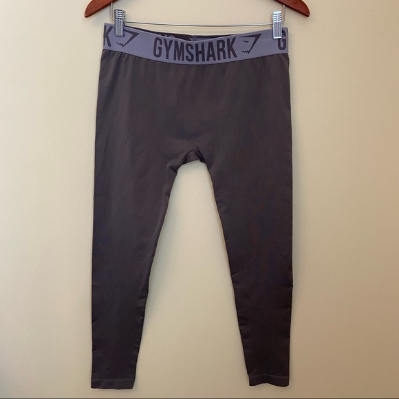 Gymshark Women's Grey Leggings Size Medium - Picture 3 of 12